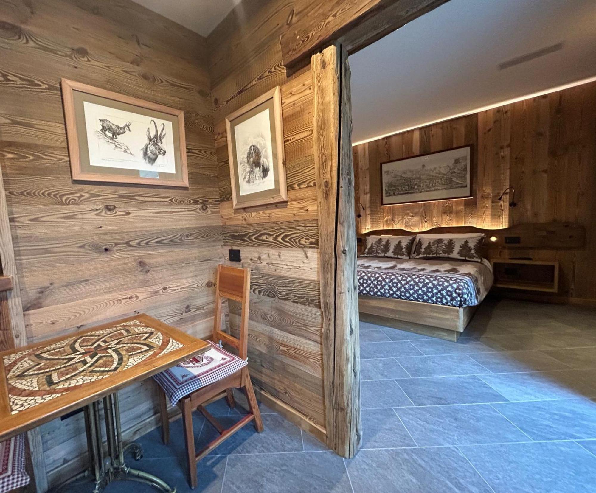 Hibou Chambres - Конь Номер фото